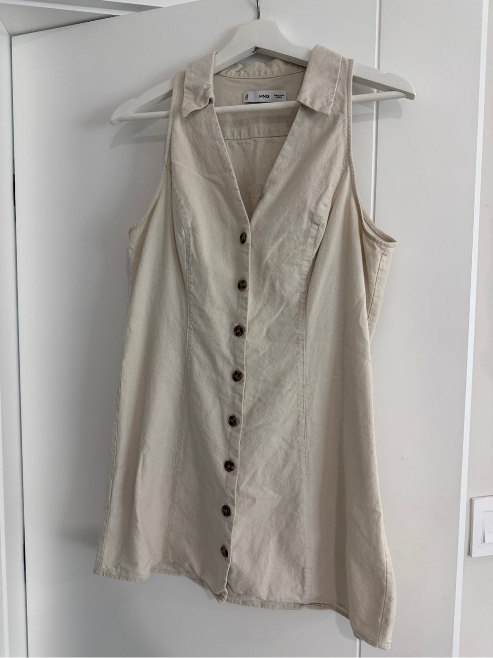 Mango Sleeveless Button-Front Tunic in Cream